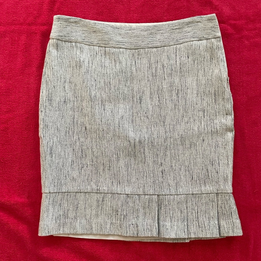 The Limited- tweed skirt, size 6